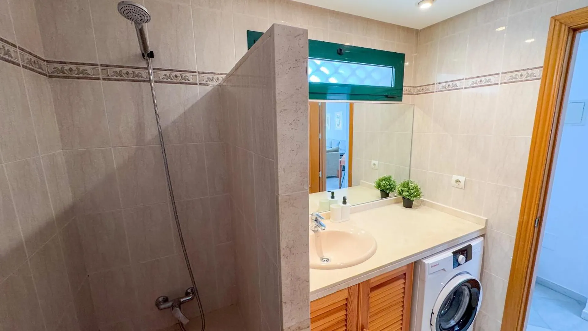 Torrequebrada Views - Turistea Apartamento Benalmádena 0*,  Espanha