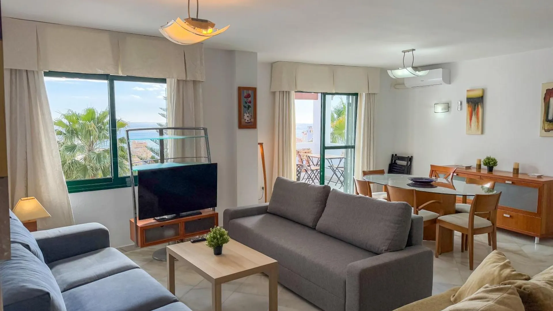 Appartement Torrequebrada Views - Turistea à Benalmádena